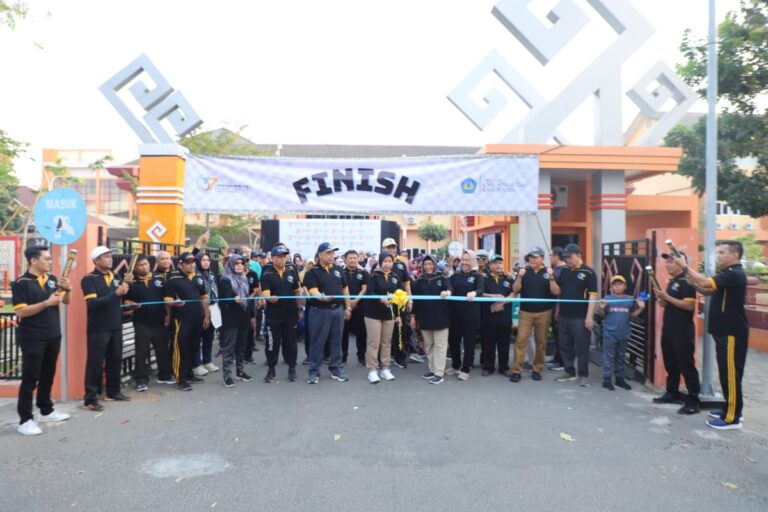 FISIP Adakan Jalan Sehat Dies Natalis ke-37