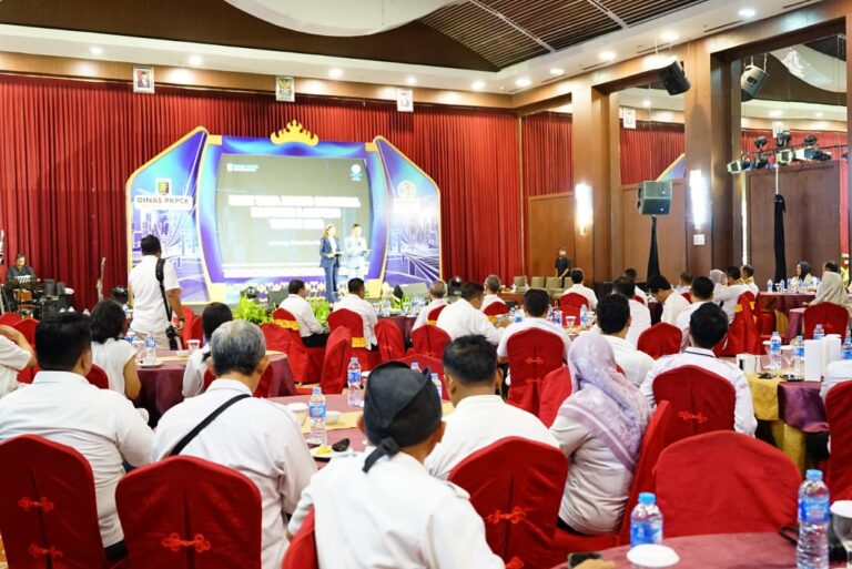 Warek Akademik Hadiri Puncak Perayaan HANTARU 2023