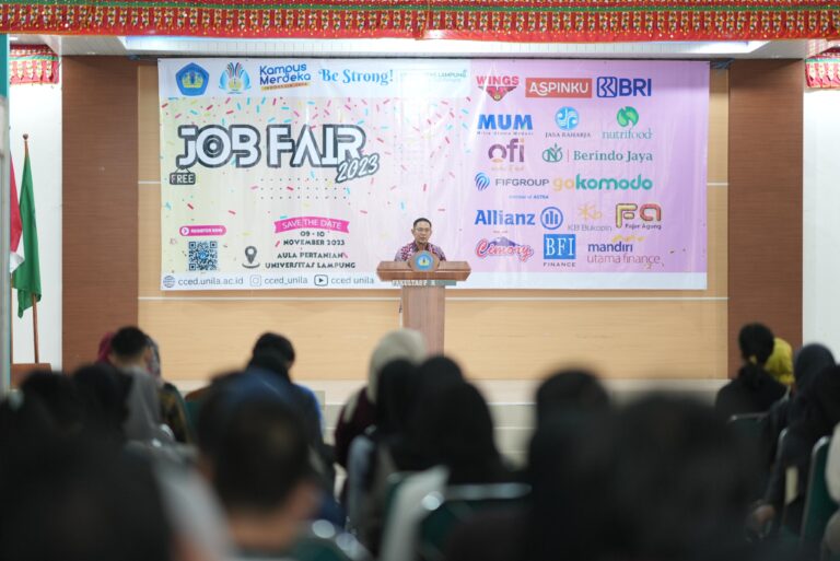 CCED Gelar Job Fair and Expo 2023, Dukung Pengembangan Karier Alumni
