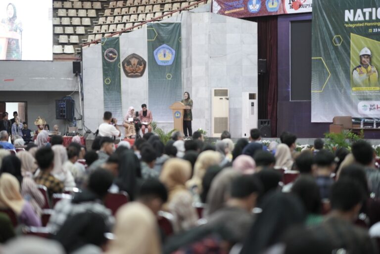 Himateks Gelar The 8th Civil Brings Revolution dan Semnas