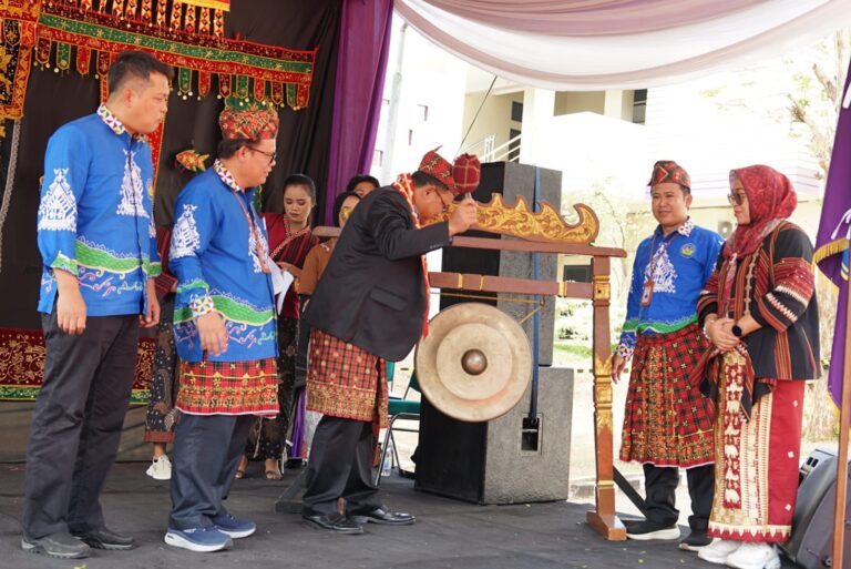 FKIP Sukses Gelar Culture and Tourism Festival