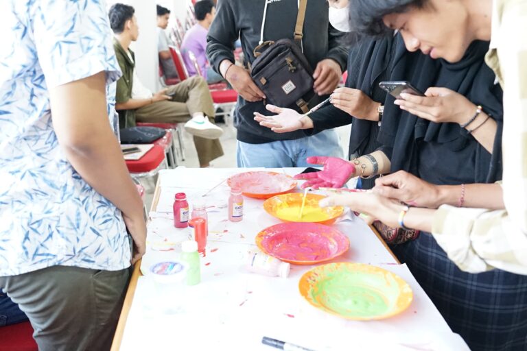 IR-EXHIBITION “Samarata” Tampilkan Karya Seni dan Sosialisasi Gender Equality di Unila