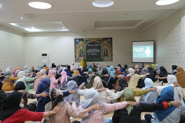 Pengajian Rutin DWP Unila Ulas Pembangunan Akhlak dalam Keluarga