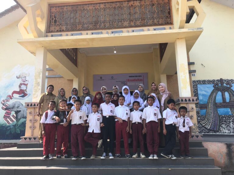 Rabiah Antarkan Mimpi Anak Desa Lewat Kampus Mengajar