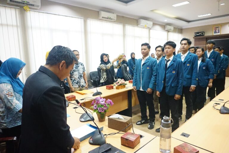 FISIP Unila Lantik Pengurus Ormawa Periode 2024