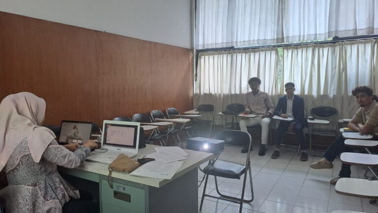 UPT Bahasa Gelar Pelatihan Bahasa Indonesia bagi Mahasiswa Asing Semester Genap