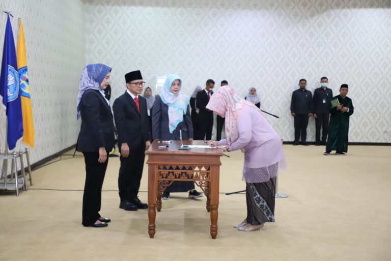 Unila Lakukan Pelantikan dan Serah Terima Jabatan