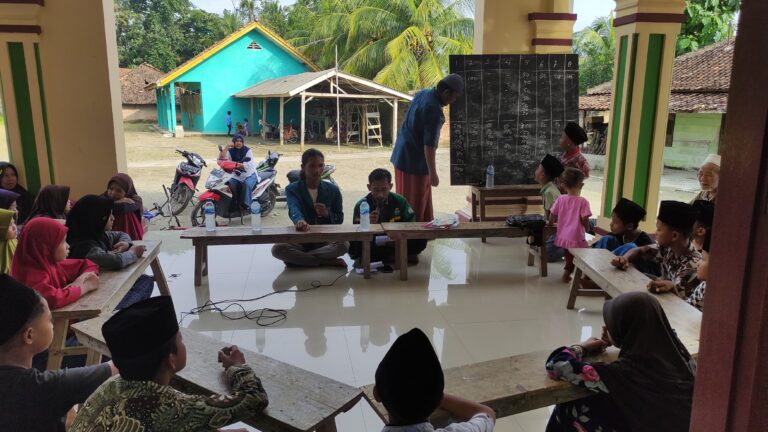 Evaluasi Pembelajaran, Mahasiswa KKN Gelar Lomba Cerdas Cermat Anak TPA