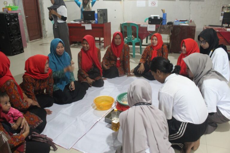 Pelatihan Pemanfaatan Bahan Udang Menjadi Olahan Nuget di Desa Bandar Agung