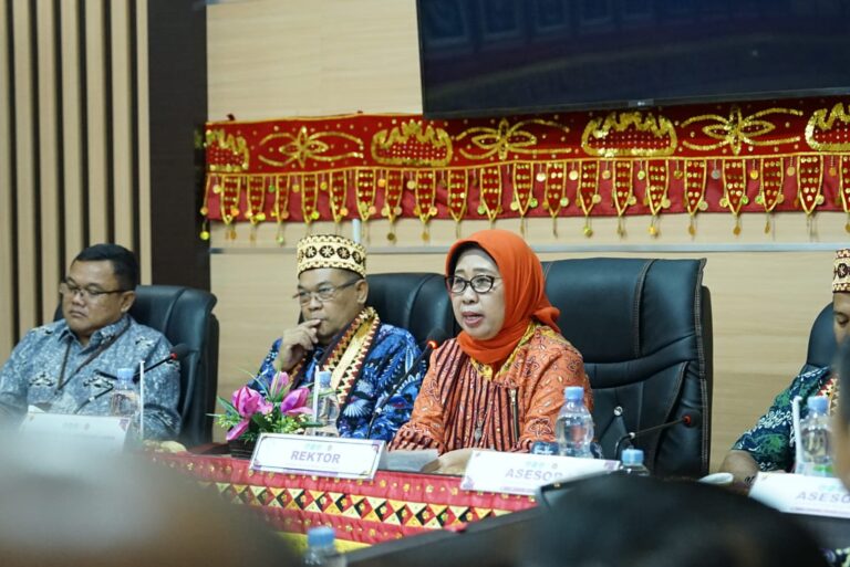 Targetkan Akreditasi Unggul : PBSI FKIP Lakukan Asesmen Lapangan Banding