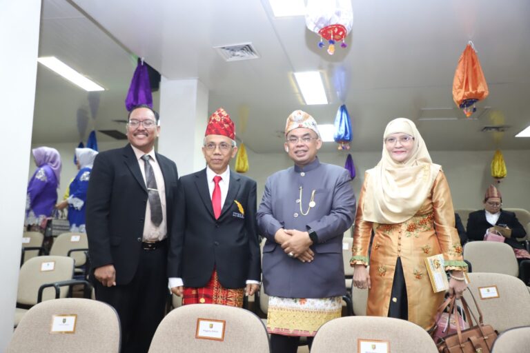 Warek PKTIK Hadiri Rapat Paripurna Istimewa DPRD Lampung