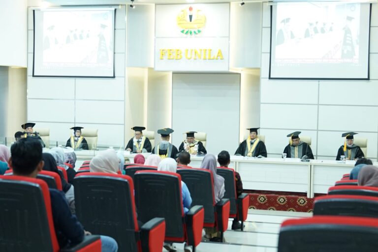 Deny Rolind Zabara Raih Gelar Doktor Ilmu Ekonomi