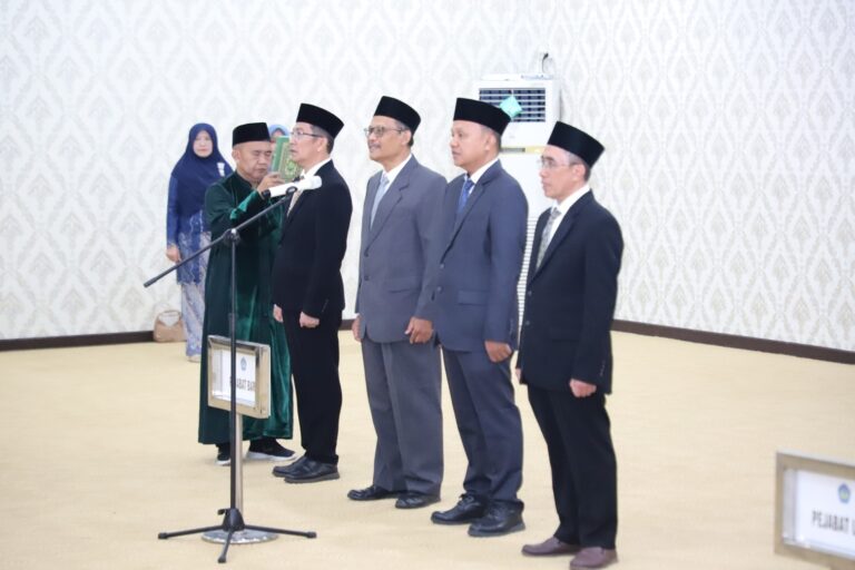 Rektor Unila Lantik Dekan FMIPA dan Para Wakil Dekan FP Unila