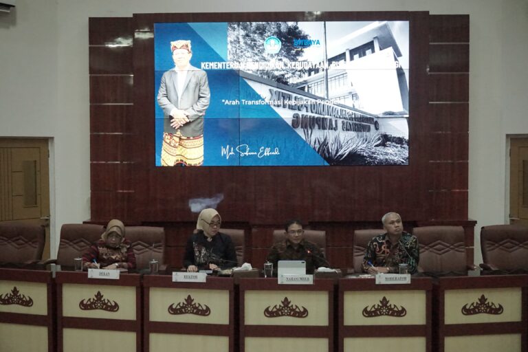 Semnas FISiP Unila: Transformasi Kebijakan Karier Dosen Menuju Manajemen Talenta