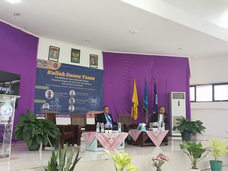 Prodi S1-PGSD FKIP Gelar Kuliah Dosen Tamu di Aula Kampus B