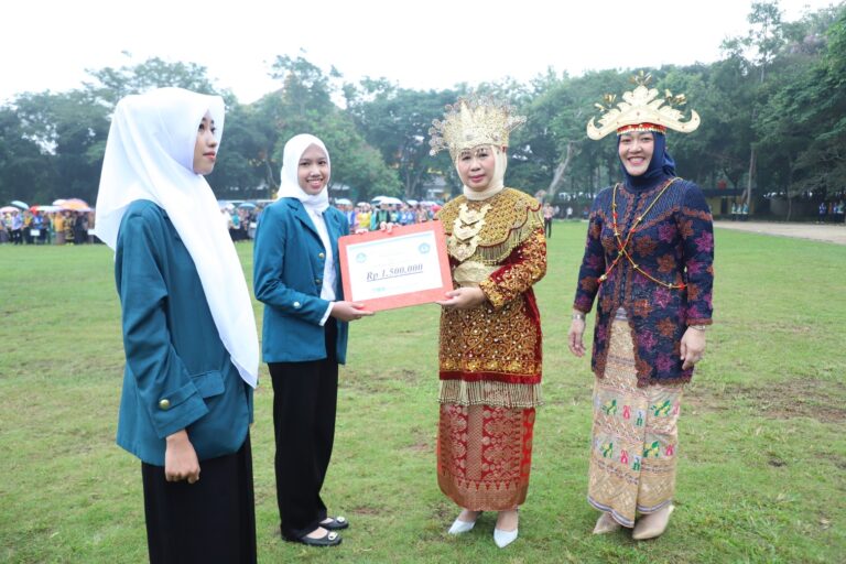 Rektor Pimpin Upacara Hardiknas: Pidato Mendikbud Nadiem Soroti Gerakan Merdeka Belajar