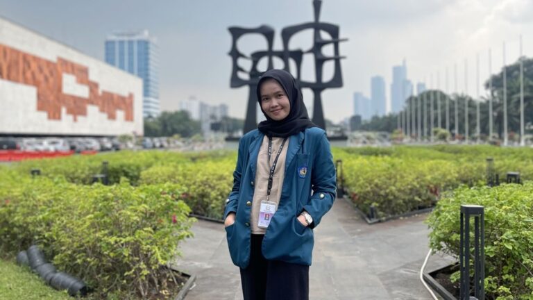 Intip Keseruan Mahasiswi Teknik Informatika dalam Program MSIB