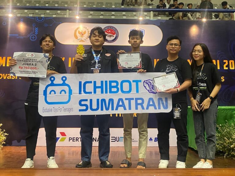 Dua Mahasiswa FT Juara 3 Turnamen Robotik Indonesia Piala Ketua MPR RI