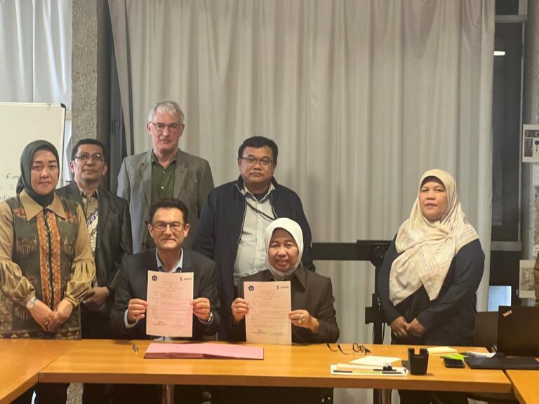 Unila dan ENTPE Perpanjang Kerja Sama