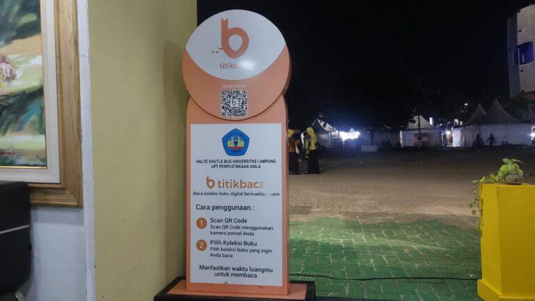 Panitia Stand Unila Antusias Layani Pengunjung Hingga Penghujung PRL 2024