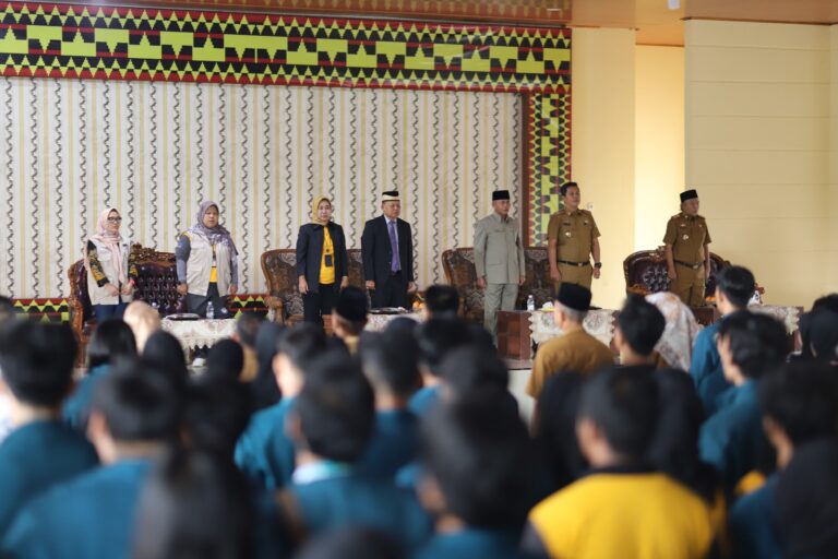 Rektor Lepas Mahasiswa KKN Periode II 2024 di Lampung Timur