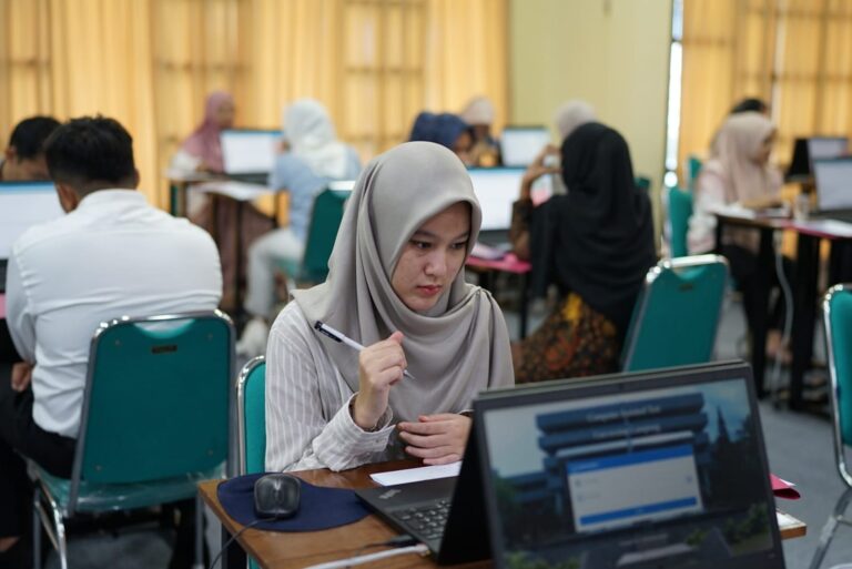 493 Calon Mahasiswa Pascasarjana Unila Ikuti Seleksi Ujian Masuk Gelombang Dua