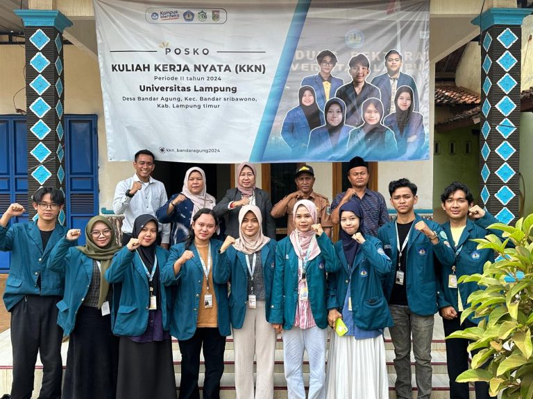 Rektor Tinjau dan Evaluasi Program KKN di Lampung Timur