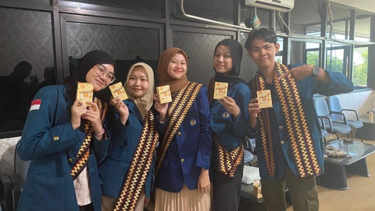 Tim PKM-K Leguit Hadirkan Biskuit Legume Bantu Atasi Stunting