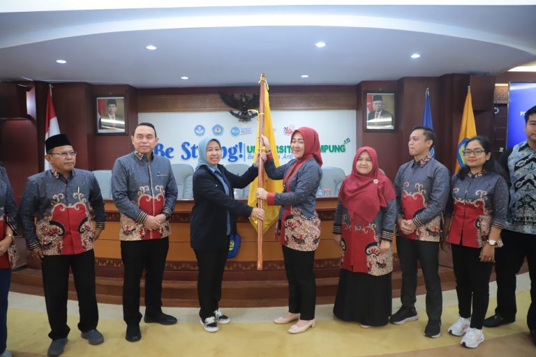 Rektor Lepas Kontingen Peksiminas Berlaga di UNJ