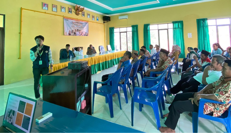 Mahasiswa KKN Unila Sosialisasikan KUHP Nasional di Desa Pelindung Jaya 