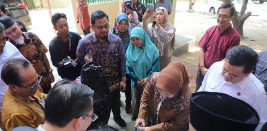 Unila Uji Coba Bahan Bakar Berbasis Kelapa Sawit