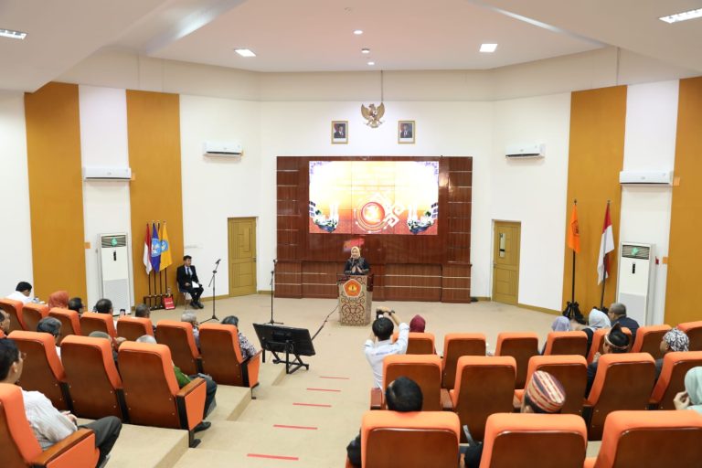 Dies Natalis ke-38 FISIP, Rektor Serukan Semangat Transformasi dan Komitmen untuk Nusantara