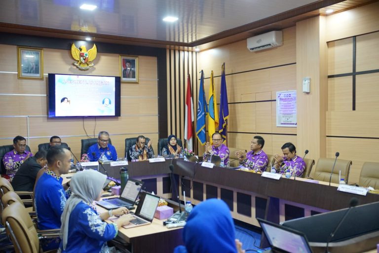 Prodi S-1 Pendidikan Ekonomi Terima Visitasi Akreditasi LAMDik