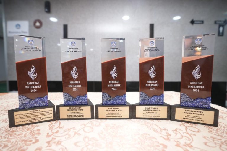 Unila Borong Empat Emas Satu Perunggu Anugerah Diktisaintek 2024