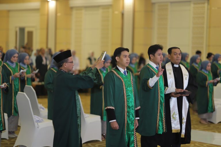 40 Dokter Baru Unila Dilantik, Lulusan Capai 1.992 Orang