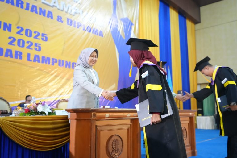 Rektor Hadiri Wisuda Universitas Terbuka Periode 1 2025