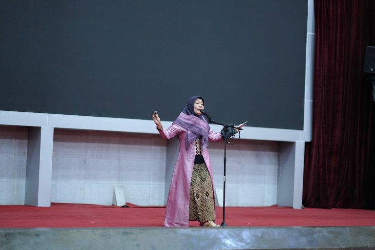 Unila Rayakan Semangat Emansipasi Lewat Gaya dan Karya