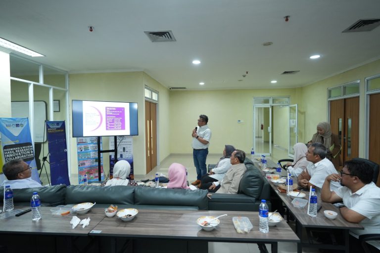 Rektor dan Stafsus Kemendiktisaintek Lakukan Monev RSPTN