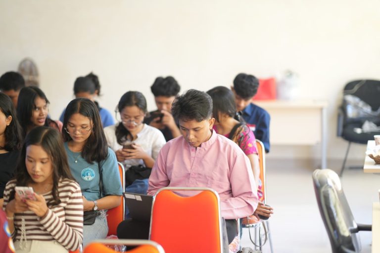 Pelatihan Jurnalistik “Membuat Tulisan Kreatif lewat Jurnalistik” oleh UKM Katolik Unila