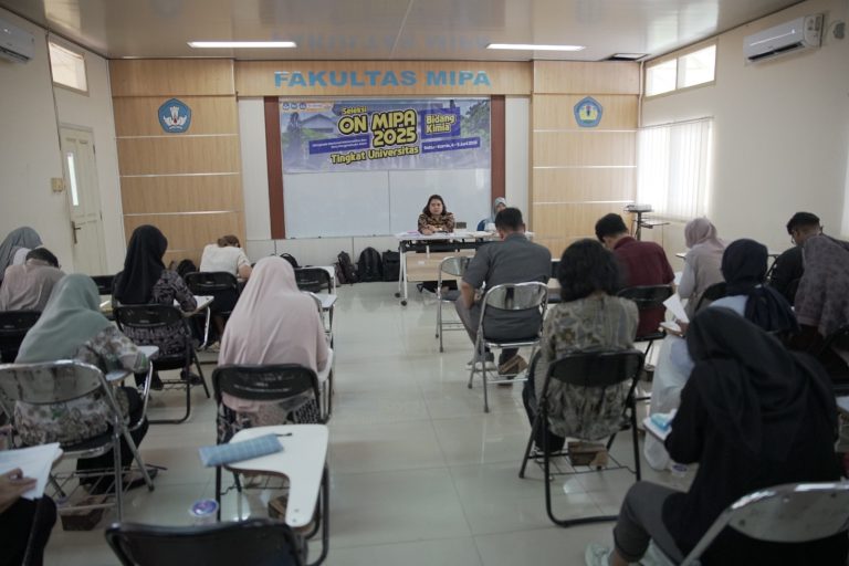 Unila Gelar ONMIPA-PT 2025, 215 Mahasiswa Ikuti Kompetisi Sains