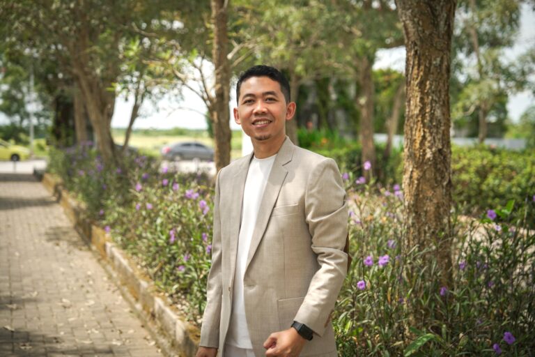 Kontribusi Berdampak Febri Irawan Alumnus FKIP Founder Privat Al Faiz