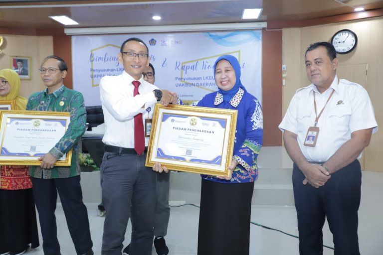 Unila Raih Penghargaan UAPPA-W Terbaik I Kategori Kecil dari Kanwil DJPb Lampung