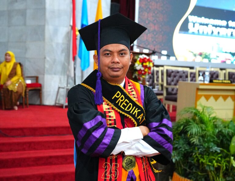 Wardani Raih Predikat Wisudawan Terbaik Program Doktor