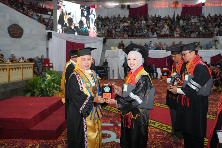 Hanifah Syahirah Vedy, Wisudawan Terbaik Unila Menginspirasi Lewat Prestasi Internasional