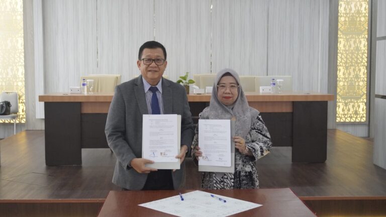 FEB Terima Kunjungan Studi Banding Universitas Tridinanti Palembang