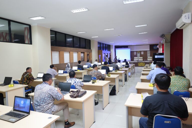 Unila Fasilitasi Uji Kelayakan Direksi BUMD Lampung 25 Peserta Ikuti Seleksi