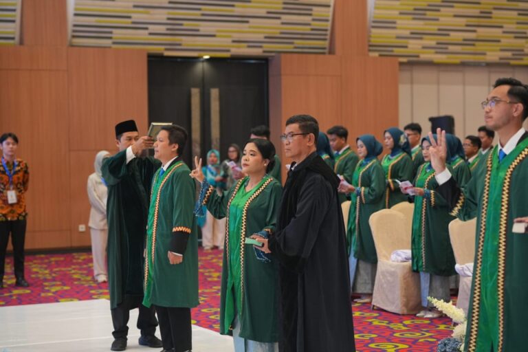117 Mahasiswa Kedokteran Ikuti Sumpah Dokter Periode III 2025