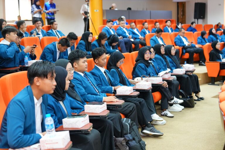 FISIP Gelar Kuliah Umum Bersama Sekretaris Utama BKKBN