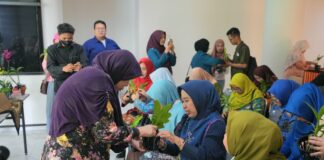 Unila Sukses Gelar Workshop Budidaya Anggrek