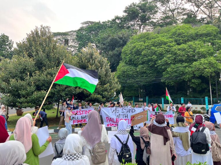 Aksi Solidaritas Unila untuk Palestina Suarakan Kepedulian Dua Tahun Genosida di Gaza